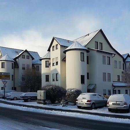 Апартаменты Little Castle Near Airport And Messe Штайненброн Экстерьер фото